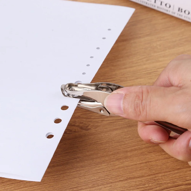 Perforatore Portatile a Foro S - Paper Punch 3 Hole recensione e prezzo